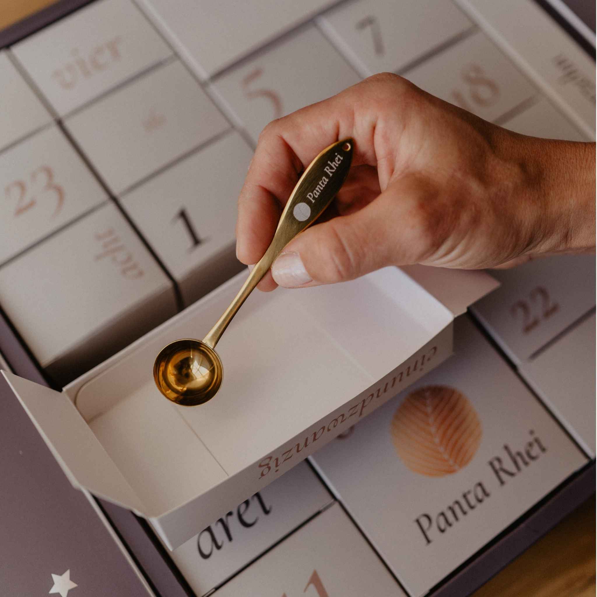 Teelöffel aus dem Tee-Adventskalender 2025