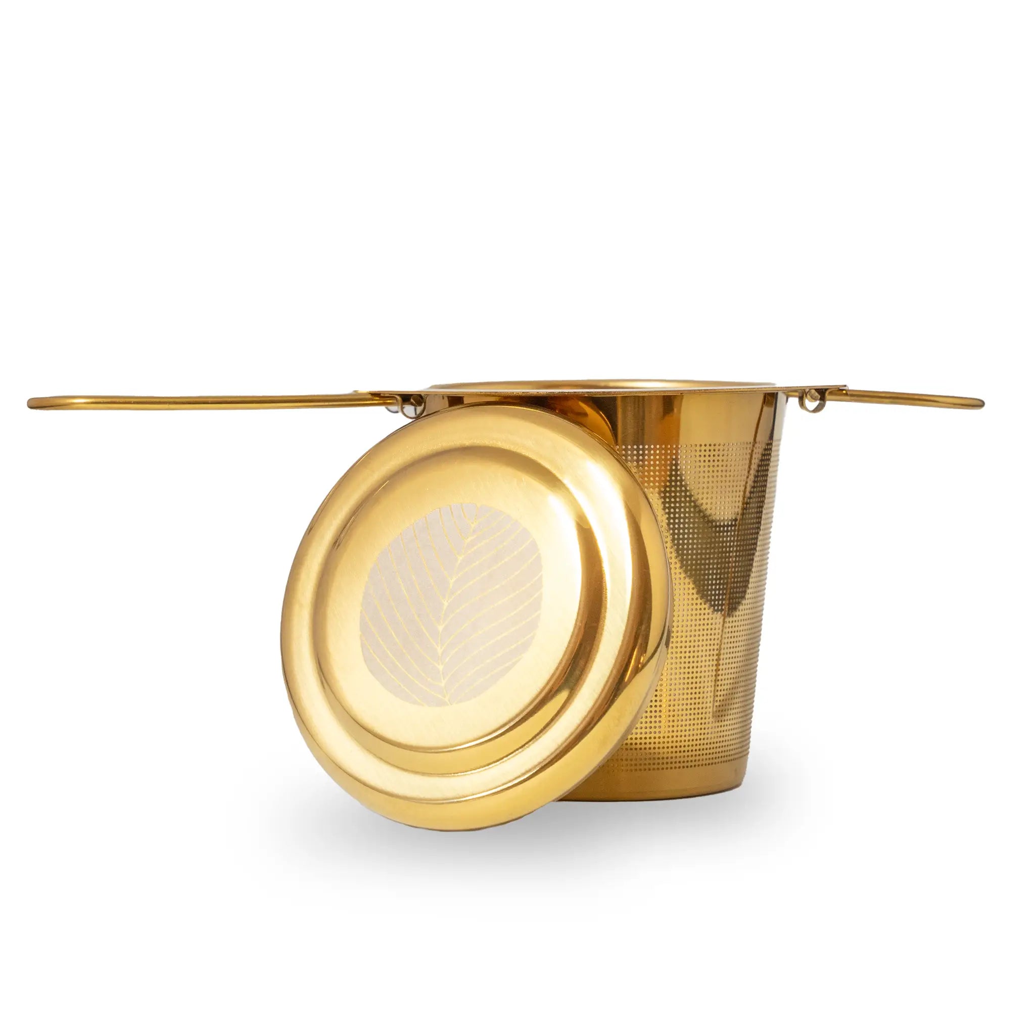 Goldenes Teesieb für losen Tee